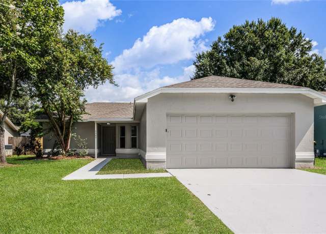 Property at 3303 Fox Ridge Dr, Winter Haven, FL 33884, 3 beds, 2 baths