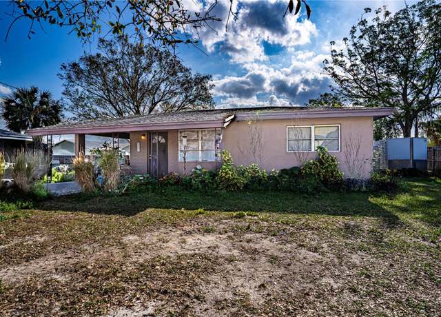 Property at 115 Jefferson St, Lake Wales, FL 33859, 3 beds, 1 bath