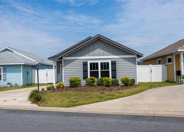 Property at 1757 SW 246th Dr, Newberry, FL 32669, 2 beds, 2 baths