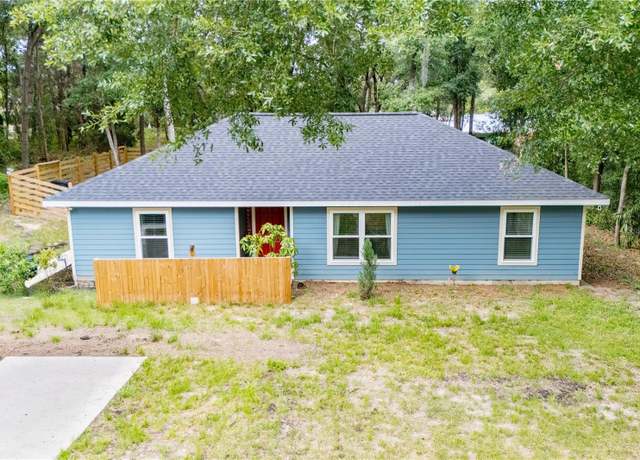 Property at 250 SW Garden St, Keystone Heights, FL 32656, 3 beds, 2 baths