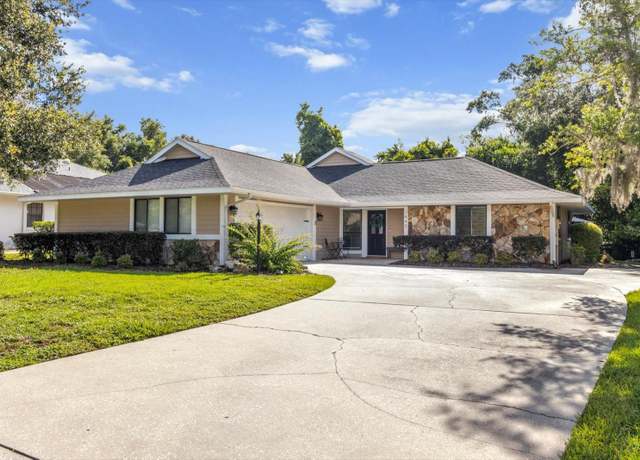 Property at 1445 N Chapelcross Loop, Crystal River, FL 34429, 3 beds, 2 baths