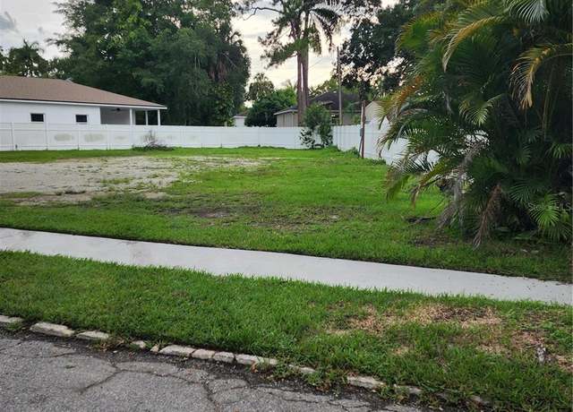 Property at 120 Brown St, Bradenton, FL 34208