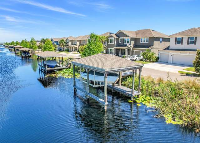 Property at 403 Blue Cypress Dr, Groveland, FL 34736, 4 beds, 3 baths