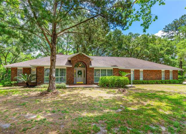 Property at 32030 Dewberry Ln, Sorrento, FL 32776, 3 beds, 2 baths