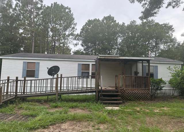 Property at 7106 W Crinoline Ln, Dunnellon, FL 34433, 3 beds, 2 baths