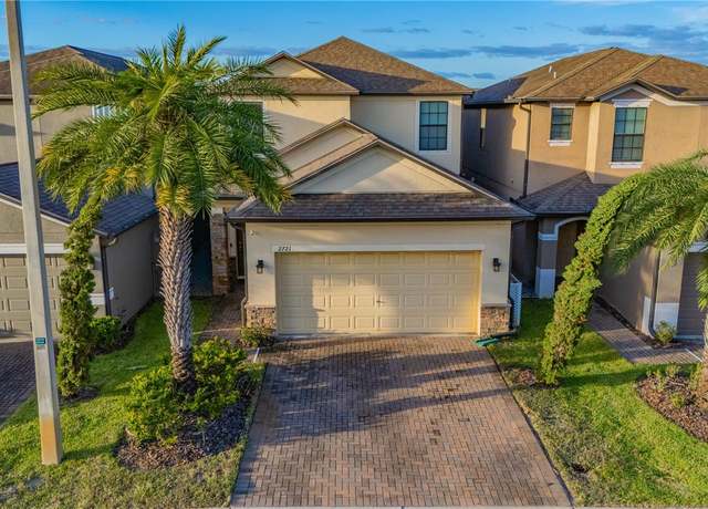 Property at 2721 Garden Falls Dr, Brandon, FL 33511, 4 beds, 2.5 baths