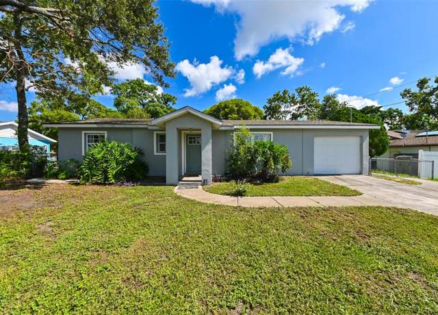 Property at 10427 Abbeville St, Spring Hill, FL 34608, 3 beds, 2 baths