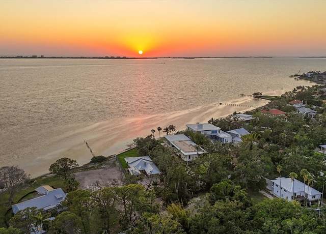 Property at 3931 Bay Shore Rd, Sarasota, FL 34234, 4 beds, 3 baths