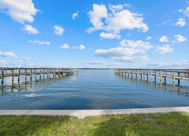 Property at 108 Winson Ave, Englewood, FL 34223, 2 beds, 2 baths