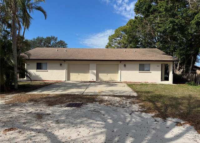 Property at 4218 76th St W, Bradenton, FL 34209, 4 beds, 4 baths