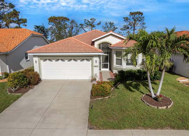 Property at 4811 Summertree Rd, Venice, FL 34293, 2 beds, 2 baths