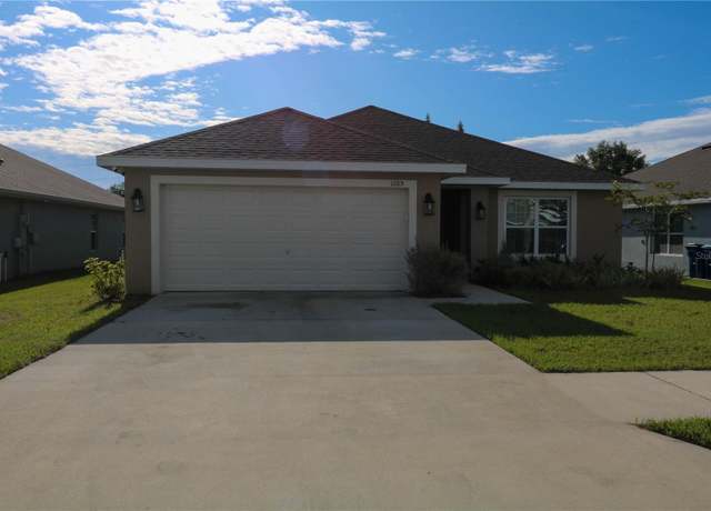 Property at 1105 Citrus Landings Blvd, Davenport, FL 33837, 3 beds, 2 baths