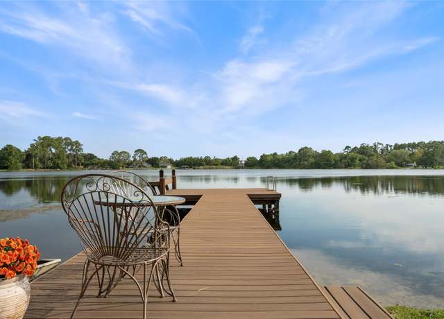 Property at 5608 Bear Lake Cir, Apopka, FL 32703, 3 beds, 3.5 baths