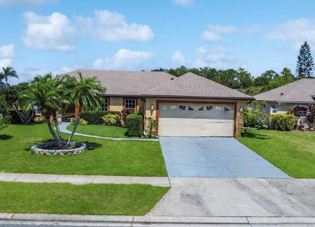 Property at 3811 Gator Bay Ln, St Cloud, FL 34772, 3 beds, 2 baths