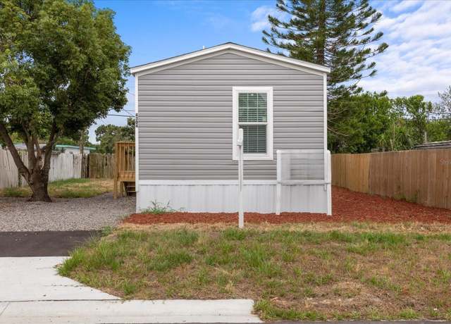 Property at 4304 Buena Vista Ln, Holiday, FL 34691, 2 beds, 2 baths