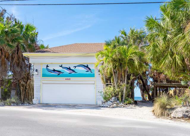 Property at 4029 Casey Key Rd, Nokomis, FL 34275, 3 beds, 2.5 baths