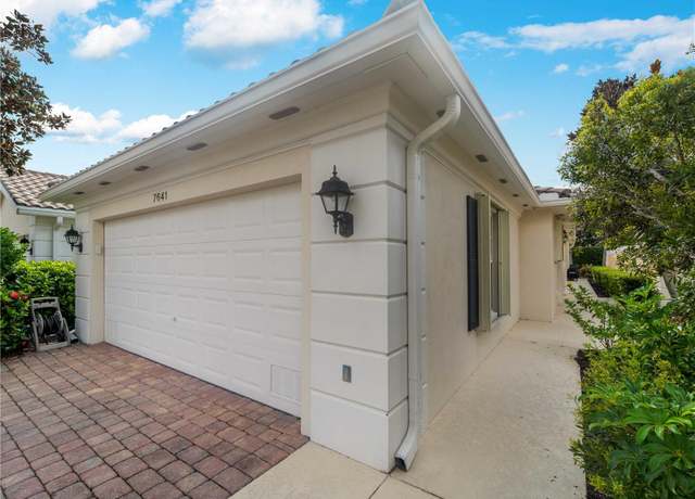Property at 7641 Quinto Dr, Sarasota, FL 34238, 2 beds, 2 baths
