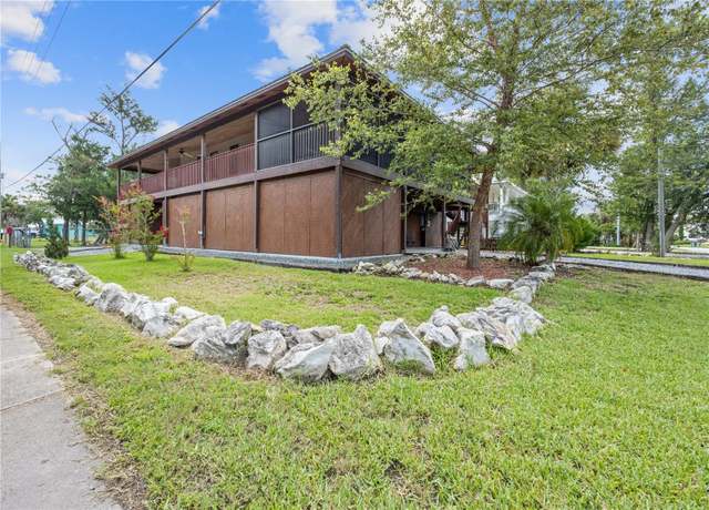 Property at 1950 NW 19th St, Crystal River, FL 34428, 2 beds, 2 baths