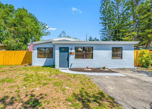 Property at 217 Emerald Ln, Largo, FL 33771, 3 beds, 2 baths