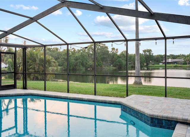 Property at 3925 Dunaire Dr, Valrico, FL 33596, 4 beds, 2 baths
