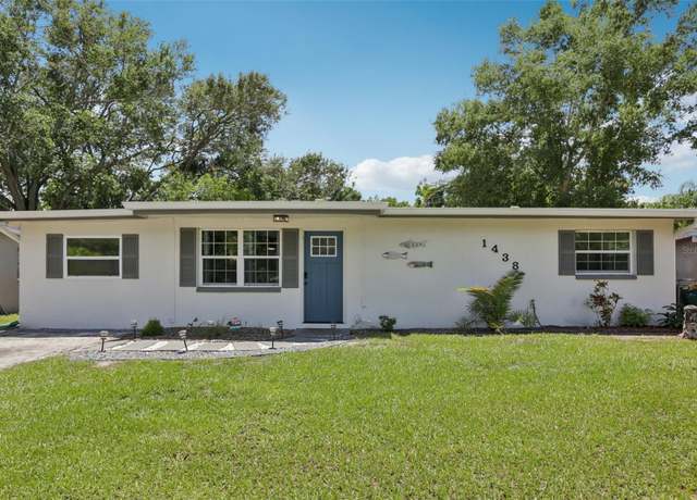 Property at 1438 Poinciana Dr, Clearwater, FL 33764, 3 beds, 2 baths