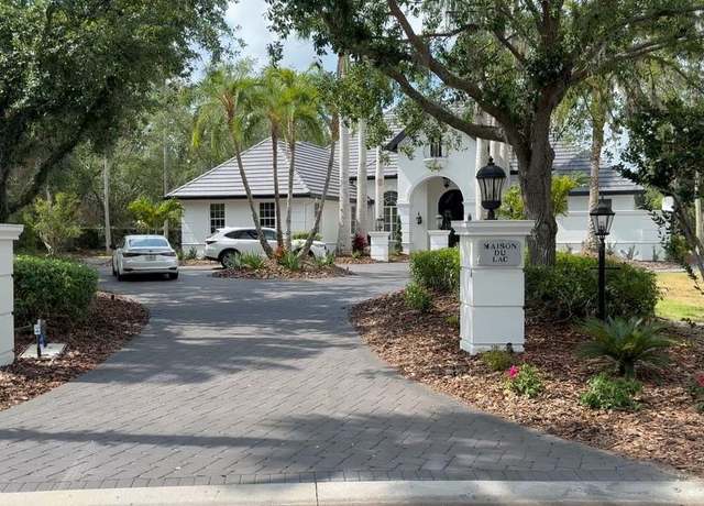 Property at 6959 Westchester Cir, Bradenton, FL 34202, 5 beds, 4.5 baths