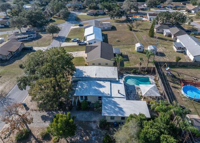 Property at 827 Sherwood Dr, Lake Wales, FL 33898, 3 beds, 2 baths