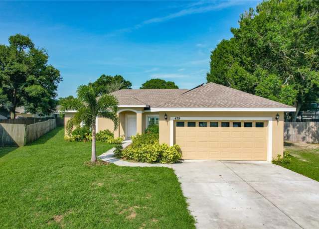 Property at 439 Lake Daisy Dr, Winter Haven, FL 33884, 3 beds, 2 baths