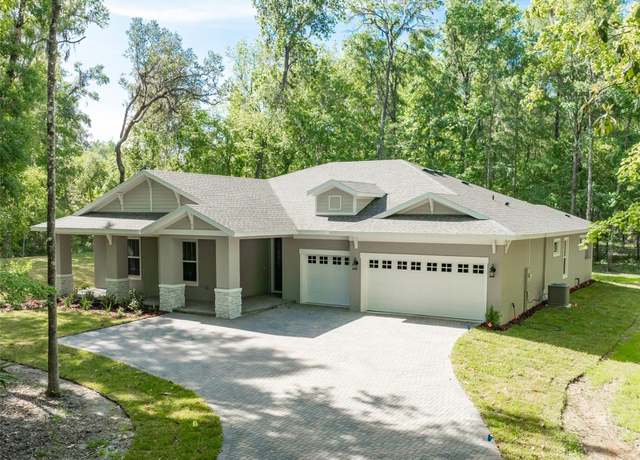 Property at 22426 Golden Retriever Ln, Brooksville, FL 34601, 3 beds, 3 baths