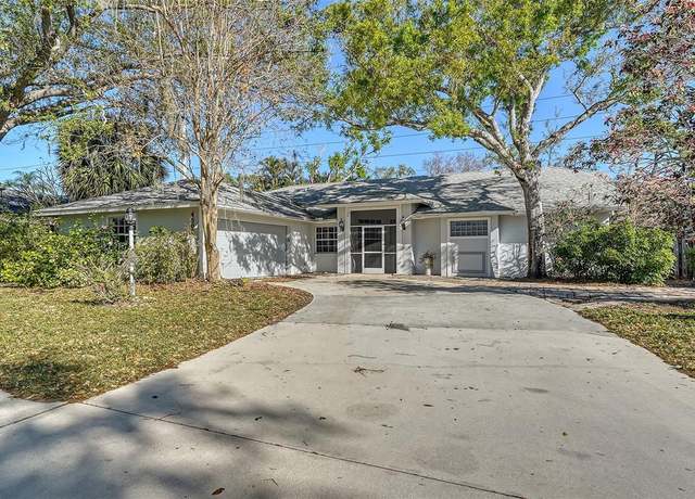Property at 4509 Diamond Cir, Sarasota, FL 34233, 3 beds, 2.5 baths
