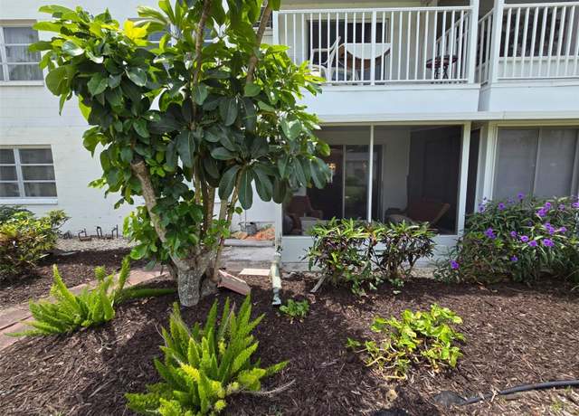 Property at 2207 Sunset Dr Unit E5, Bradenton, FL 34207, 1 bed, 1 bath