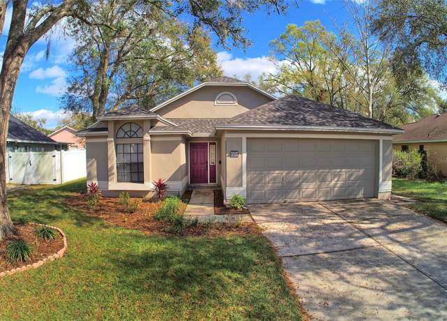 Property at 1610 Spinning Wheel Dr, Lutz, FL 33559, 3 beds, 2 baths