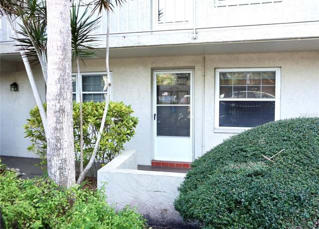 Property at 946 Virginia St #102, Dunedin, FL 34698, 2 beds, 1 bath