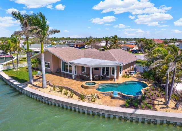 Property at 11689 Grove St, Seminole, FL 33772, 3 beds, 2.5 baths