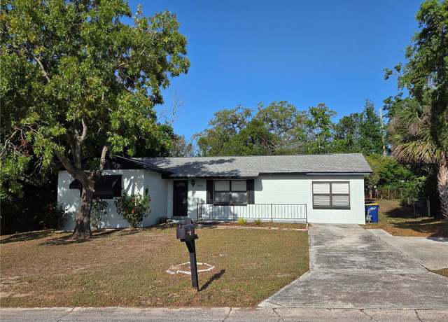 Property at 104 N Oakland Ave, Clermont, FL 34715, 3 beds, 2 baths