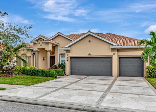 Property at 4917 Sabal Lake Cir, Sarasota, FL 34238, 5 beds, 3 baths