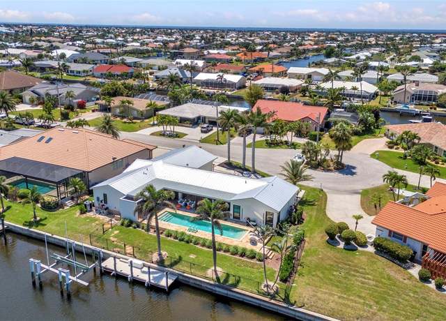 Property at 810 Napoli Ln, Punta Gorda, FL 33950, 3 beds, 2 baths