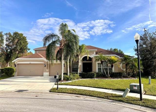 Property at 10411 Riverburn Dr, Tampa, FL 33647, 5 beds, 4 baths