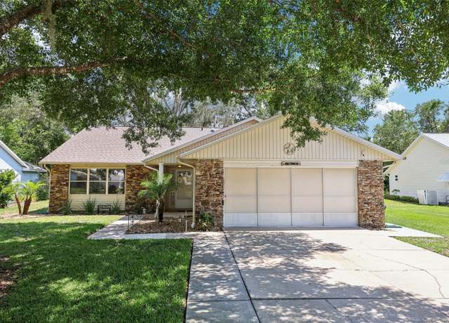 Property at 1011 Dundee Cir, Leesburg, FL 34788, 3 beds, 2 baths