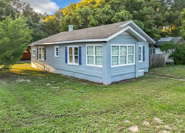 Property at 1628 S Grove St, Eustis, FL 32726, 2 beds, 1.5 baths