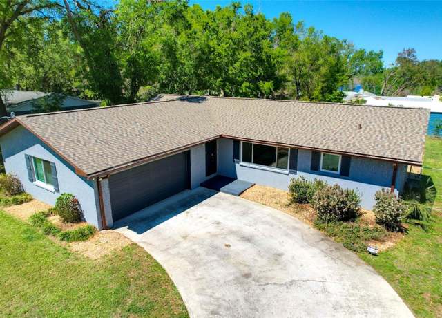 Property at 37451 Hickory Hill Ln, Dade City, FL 33525, 3 beds, 2 baths