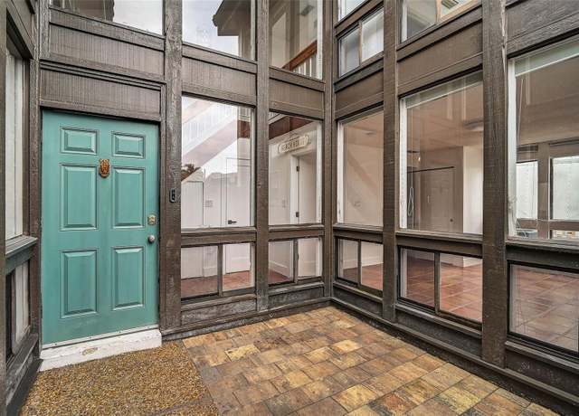 Property at 800 S Blvd OF Presidents #12, Sarasota, FL 34236, 2 beds, 2 baths