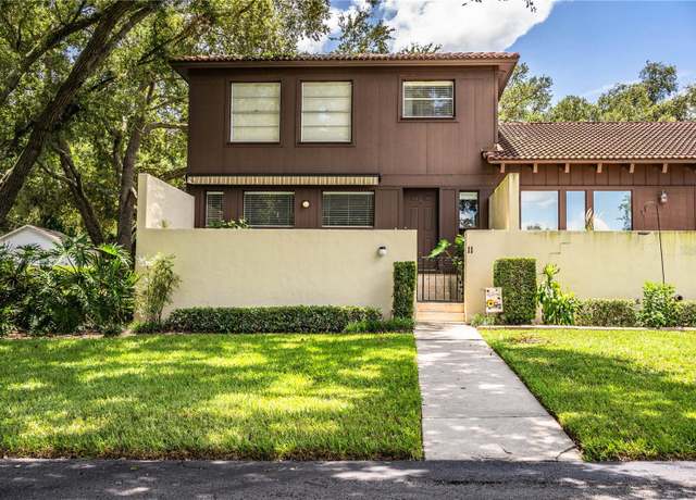 Property at 11 Loma Verde #11, Lakeland, FL 33813, 4 beds, 2.5 baths