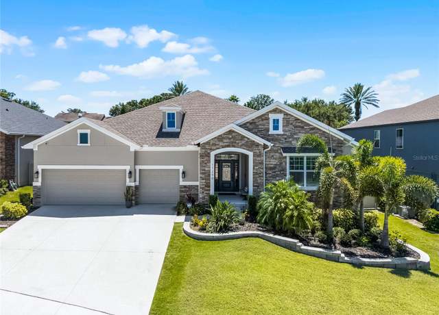 Property at 17290 Hickory Wind Dr, Clermont, FL 34711, 4 beds, 3.5 baths
