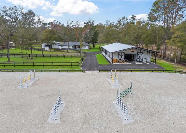 Property at 965 NW 73rd Ter, Ocala, FL 34482, 4 beds, 3 baths
