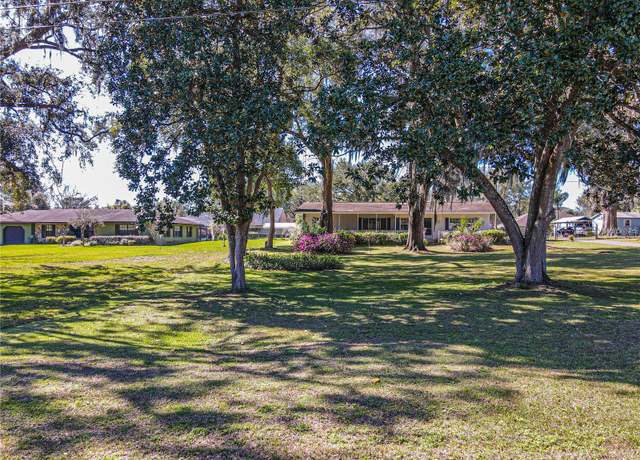 Property at 10376 SE 43rd Ct, Belleview, FL 34420, 3 beds, 2 baths