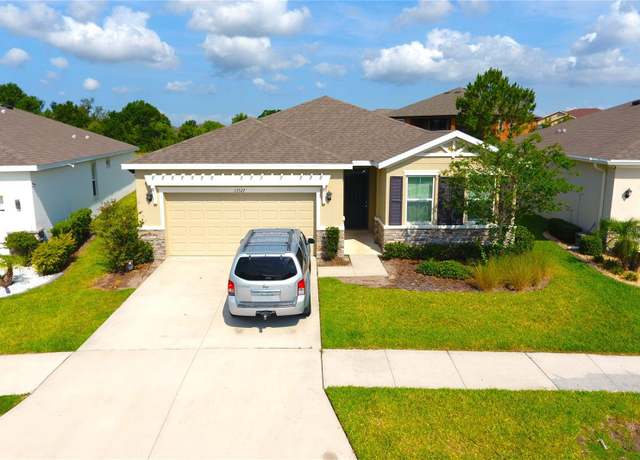 Property at 13327 Waterleaf Garden Cir, Riverview, FL 33579, 4 beds, 2 baths
