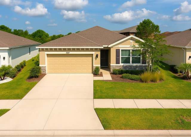 Property at 13327 Waterleaf Garden Cir, Riverview, FL 33579, 4 beds, 2 baths