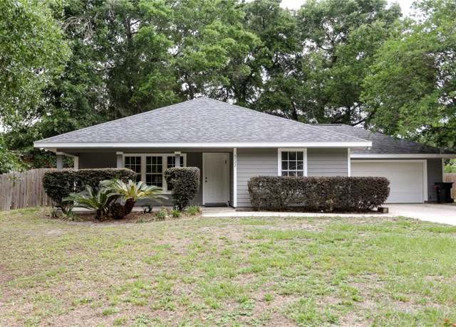 Property at 5722 SW 85th St, Gainesville, FL 32608, 4 beds, 2 baths