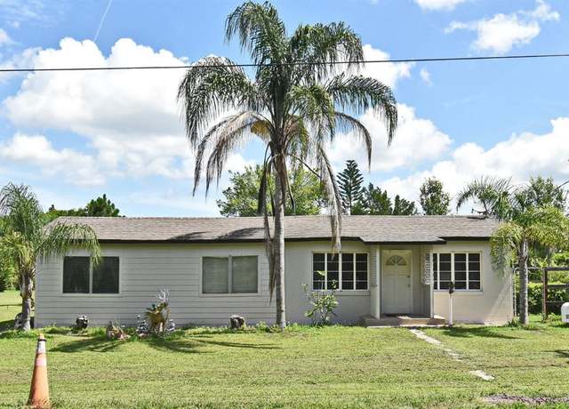 Property at 1390 E Airport Blvd, Sanford, FL 32773, 3 beds, 1.5 baths